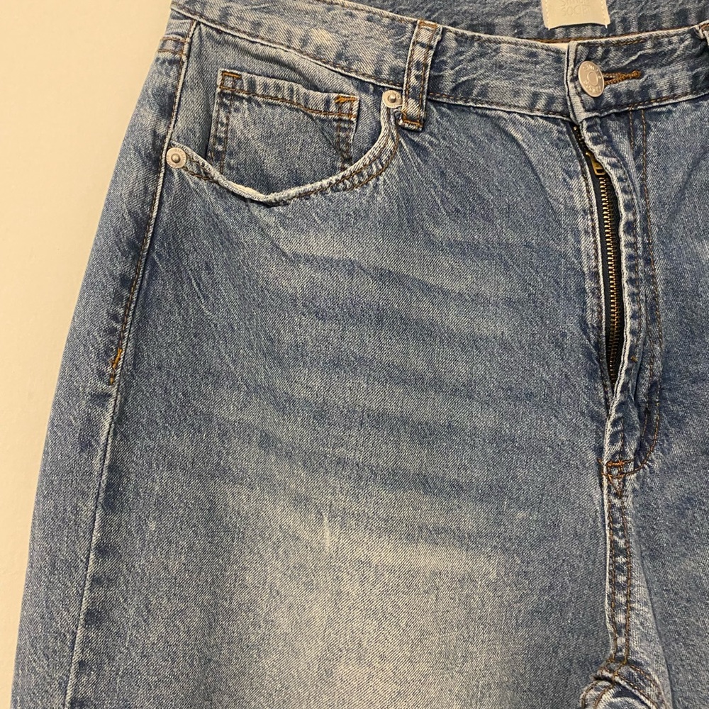 Classic Blue Denim Jeans Size 11/30 - Picture 2 of 6